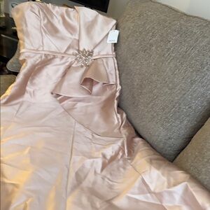 Rene Ruiz Blush soft blush Satin Maxi Dress